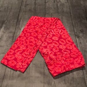 Lularoe Leggings - Lips